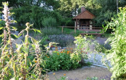 Kräutergarten am Pfarrhaus Kräutergarten am Pfarrhaus